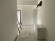 Izdavanje, dvosoban stan, 65m², Radanovići, Kotor - image 2