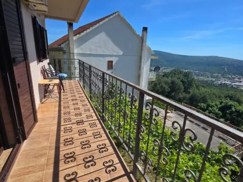 Rent, apartment, 80m², Radovići, Tivat - image 1