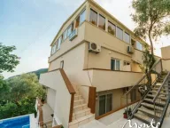 Prodaja,  ugostiteljski objekat, 450m2, Bečići, Budva