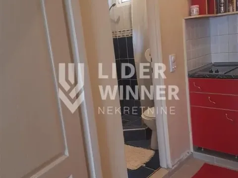 Prodaja, jednosoban stan, 26m², Cvetni Trg, Vračar Sve Podlokacije - image 7