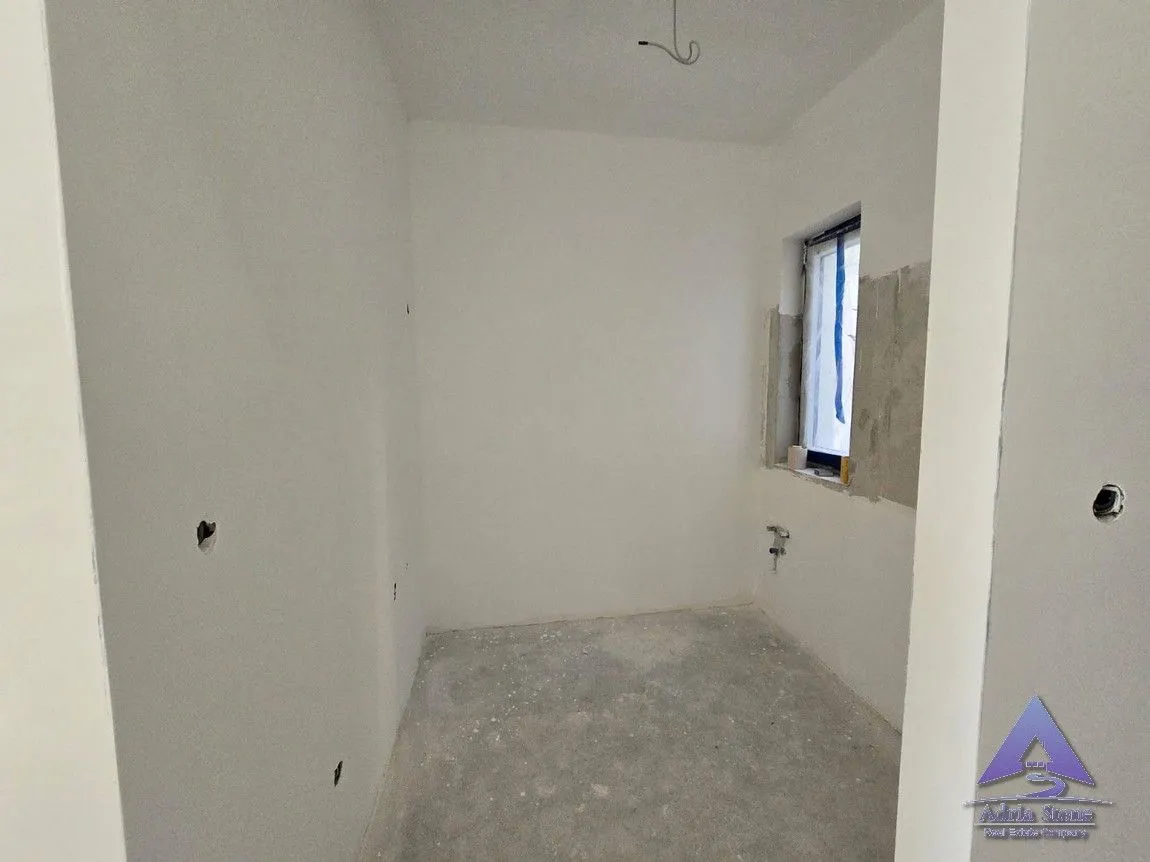 Sale, one bedroom apartment, 46m², Petrovac, Budva