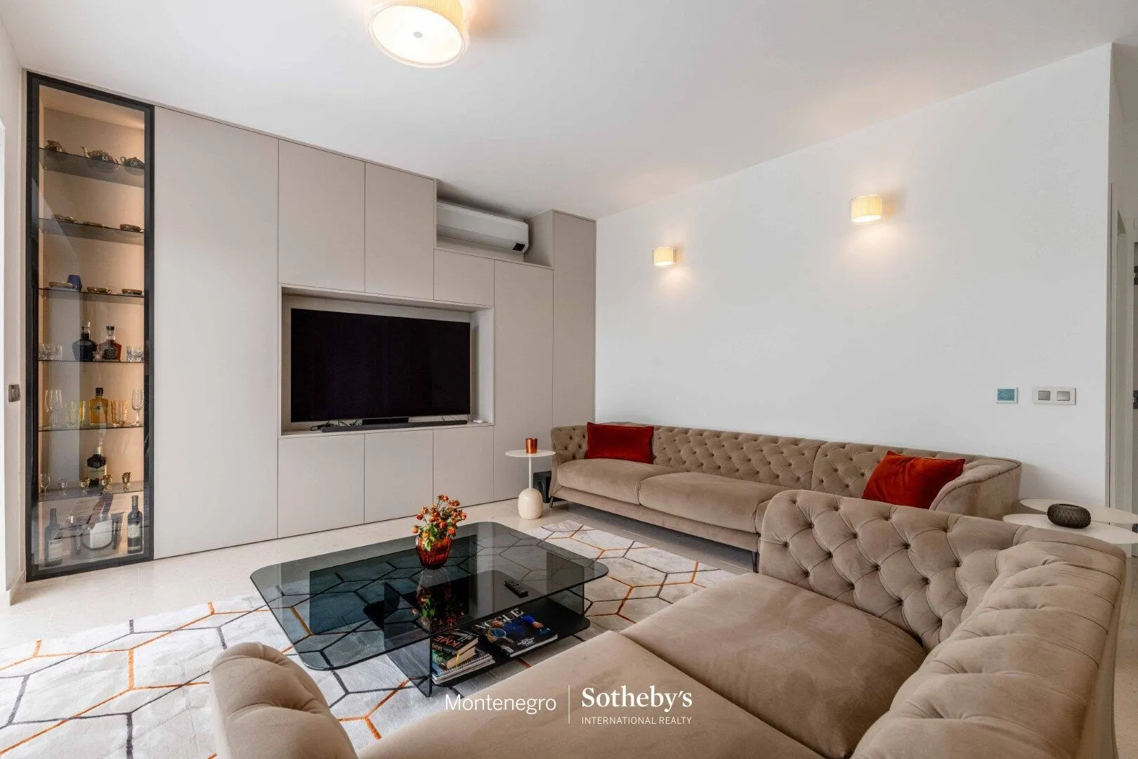 Prodaja, kuća, 261m², Rijeka Reževići, Budva