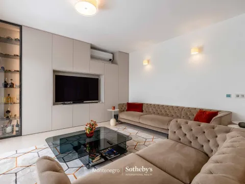 Prodaja, kuća, 261m², Rijeka Reževići, Budva - image 9