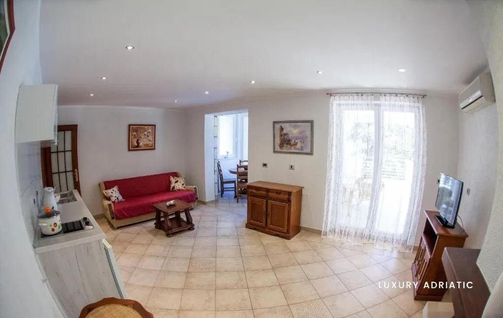Sale, house, 670m², Prčanj, Kotor