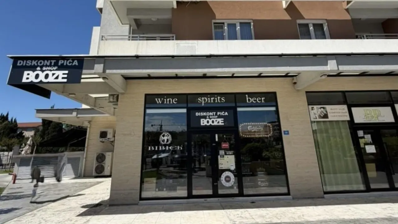 Sale, office space, 57m², Central Point, Podgorica