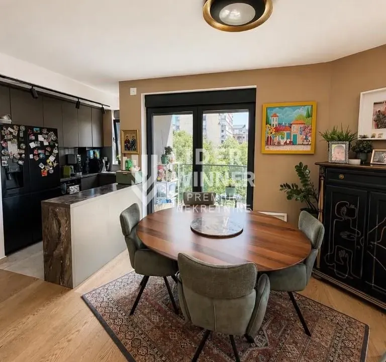 Sale, three bedroom apartment, 69m², Neimar, Vračar Sve Podlokacije