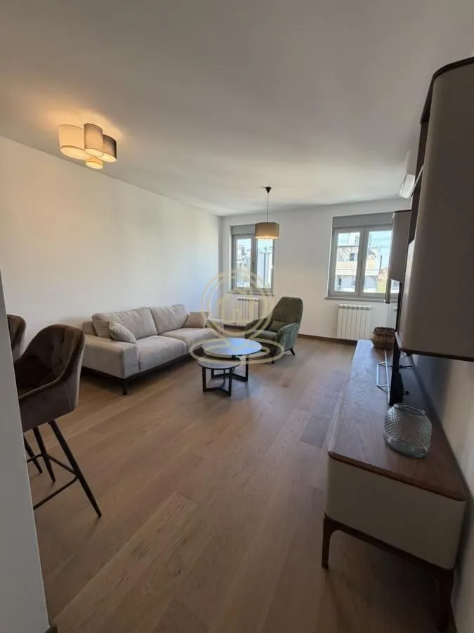 Rent, three bedroom apartment, 69m², Palilula Sve Podlokacije, Beograd