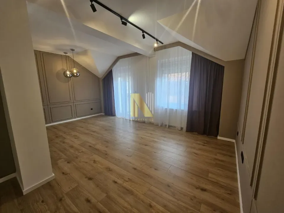 Prodaja, trosoban stan, 58m², Bulevar Oslobodjenja, Novi Sad Sve Podlokacije