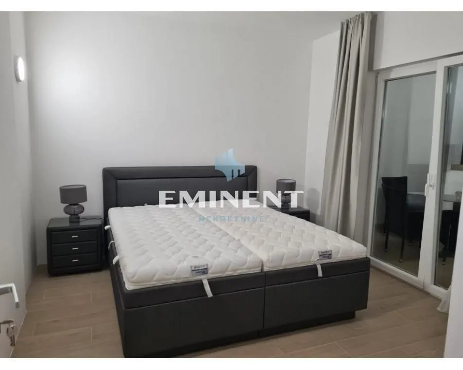 Sale, apartment, 220m², Savski Venac, Beograd