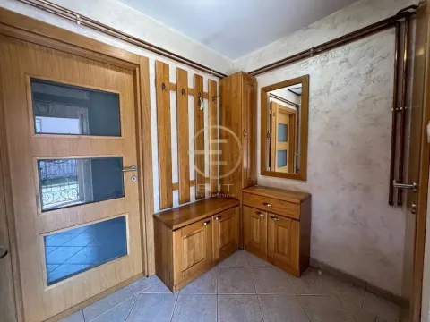 Prodaja, kuća, 158m², Sremska Kamenica, Petrovaradin - image 24