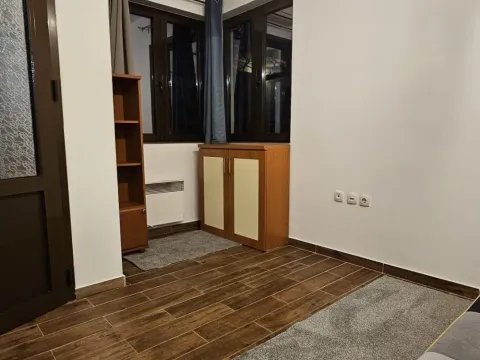 Rent, two bedroom apartment, 59m², Čubura, Beograd - image 9