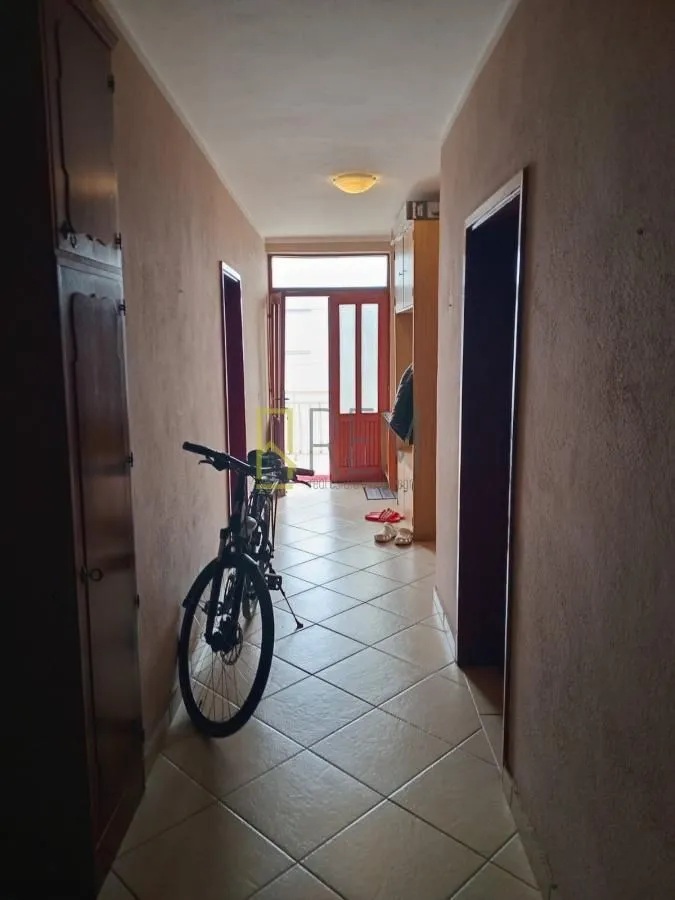 Prodaja, trosoban stan, 90m², Zagorič, Podgorica