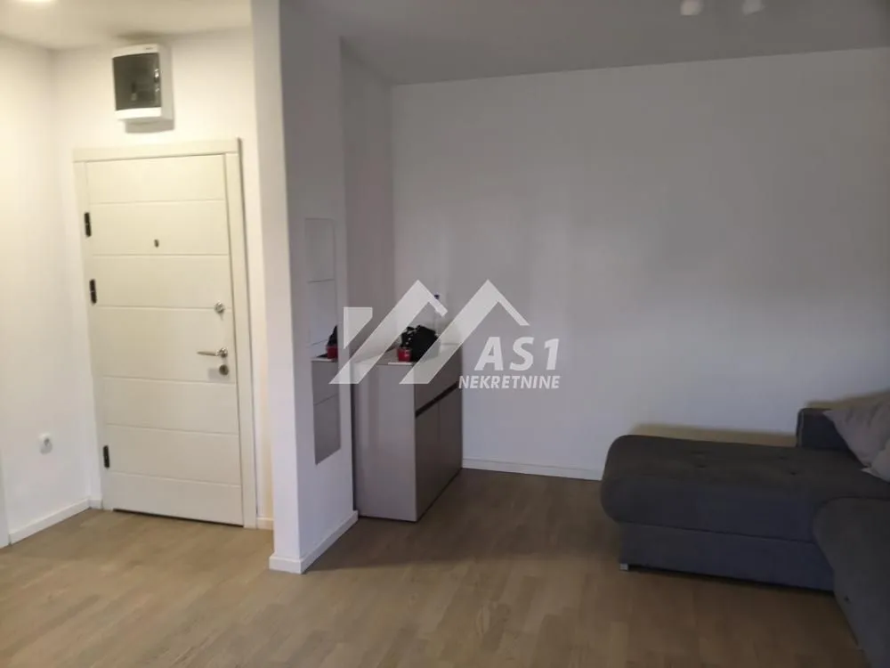 Izdavanje, jednosoban stan, 42m², Adice, Novi Sad Sve Podlokacije