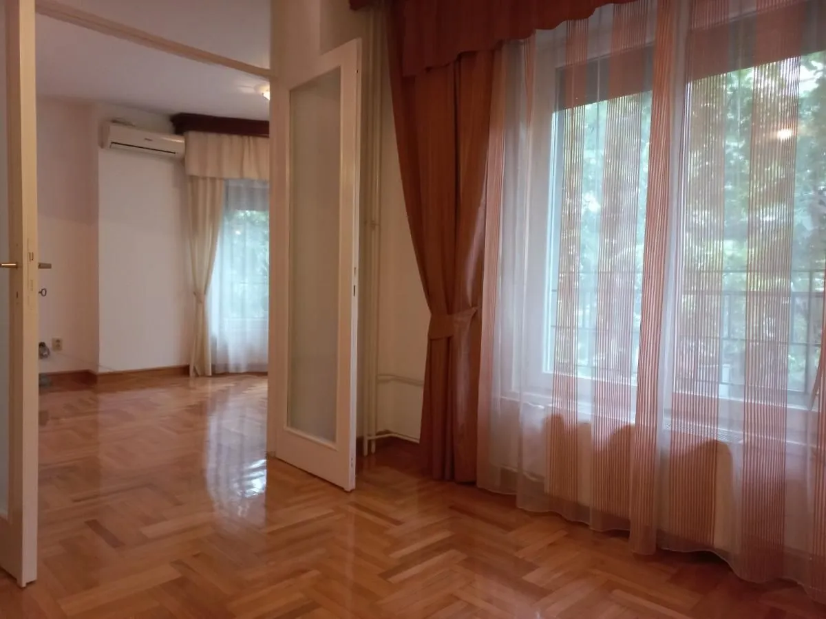Rent, four bedroom apartment, 82m², Slavija, Vračar Sve Podlokacije