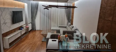 Izdavanje, dvosoban stan, 75m², City Kvart, Podgorica - image 7