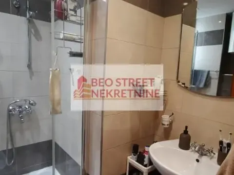 Izdavanje, dvosoban stan, 55m², Stari Grad, Beograd - image 6