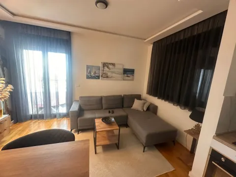 Rent, studio apartment, 28m², Centar, Bar - image 2