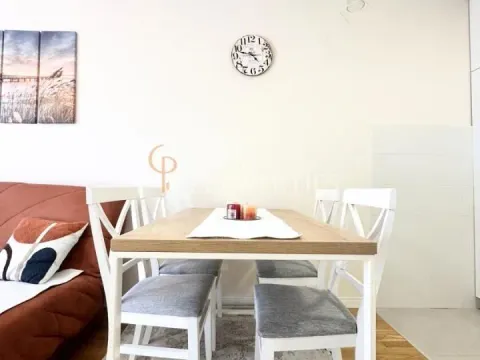 Izdavanje, stan, 40m², Pobrežje, Podgorica - image 2