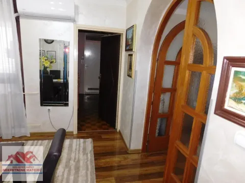 Sale, three bedroom apartment, 71m², Veliki park, Kragujevac - image 9