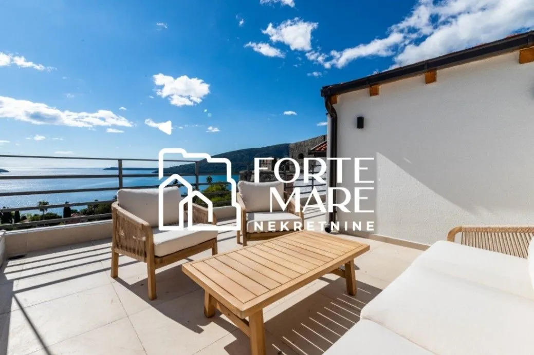 Prodaja, kuća, 294m², Herceg Novi, Crna Gora