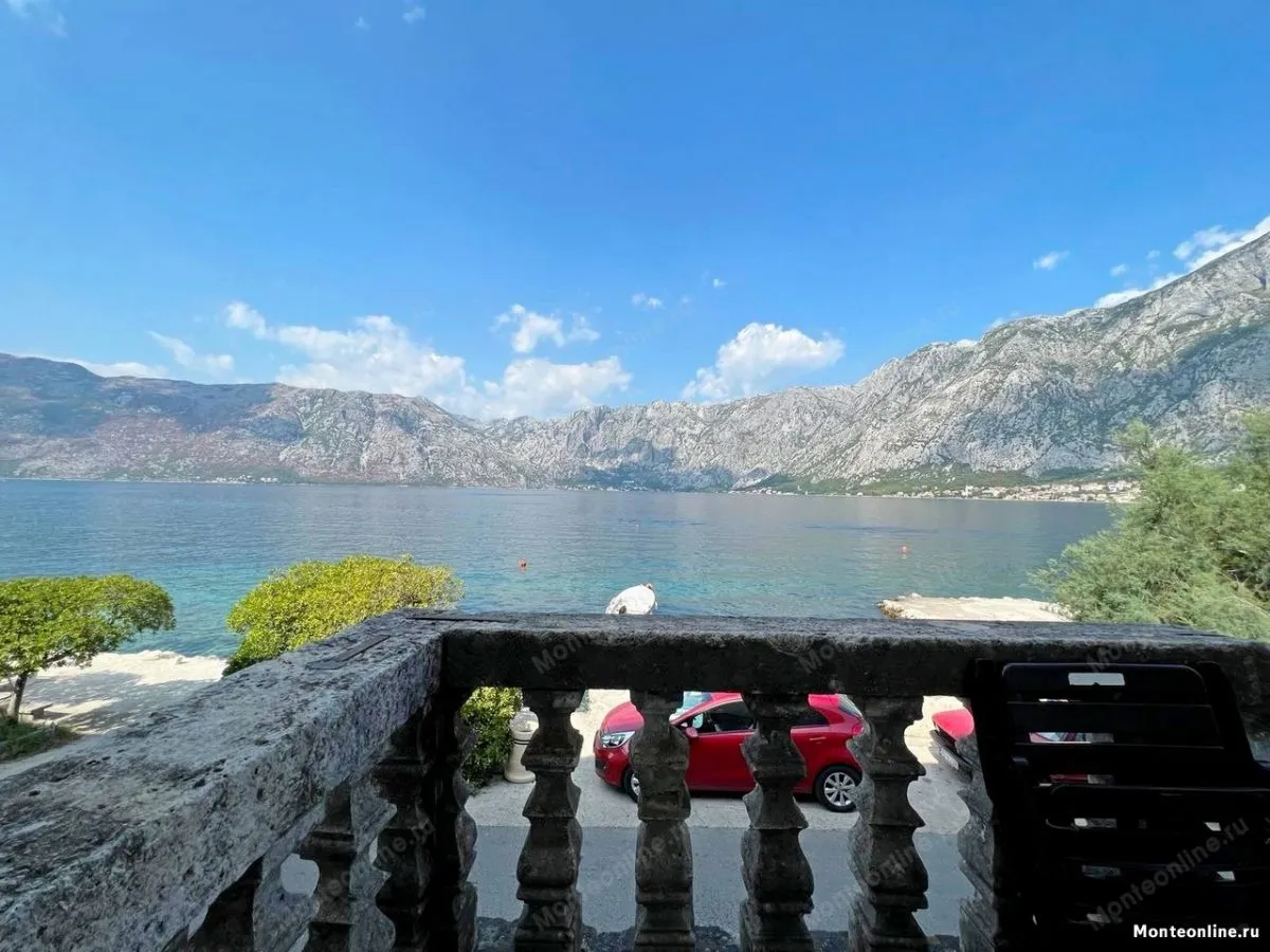 Sale, house, 235m², Prčanj, Kotor