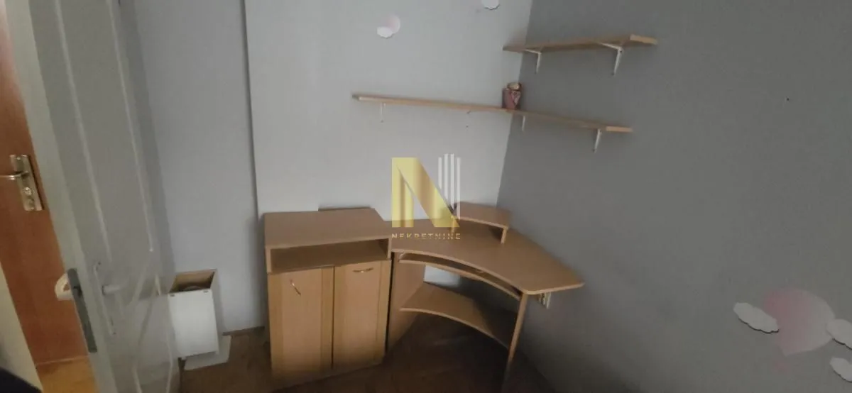 Izdavanje, jednosoban stan, 36m², Centar, Novi Sad