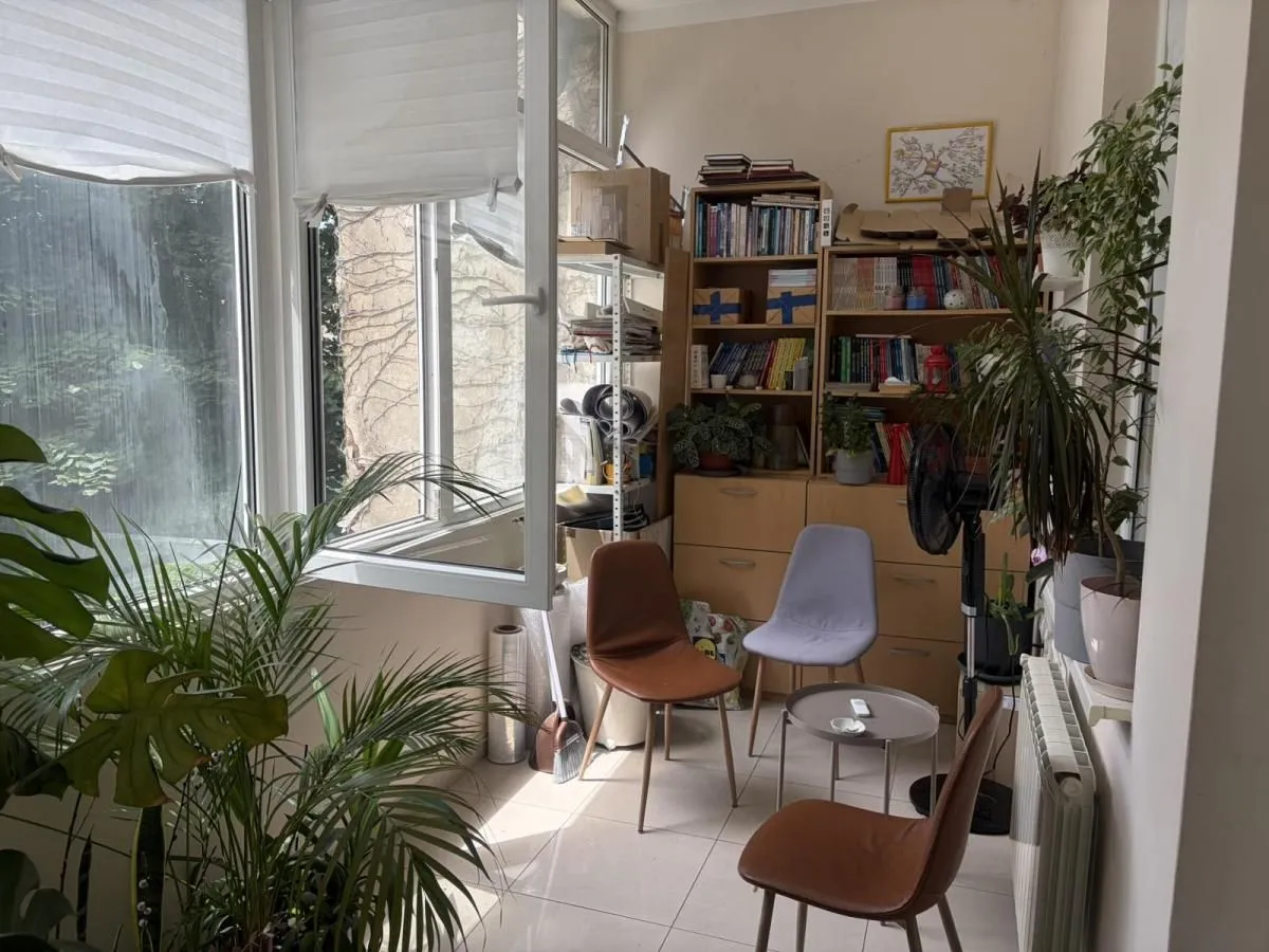 Rent, four bedroom apartment, 115m², Vračar Sve Podlokacije, Beograd