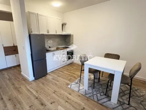 Izdavanje, jednosoban stan, 33m², Uciteljsko Naselje, Zvezdara Sve Podlokacije - image 3