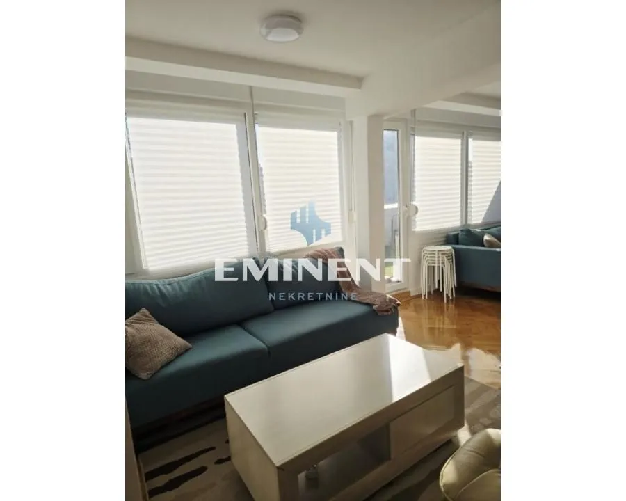 Rent, three bedroom apartment, 90m², Stari Grad, Beograd