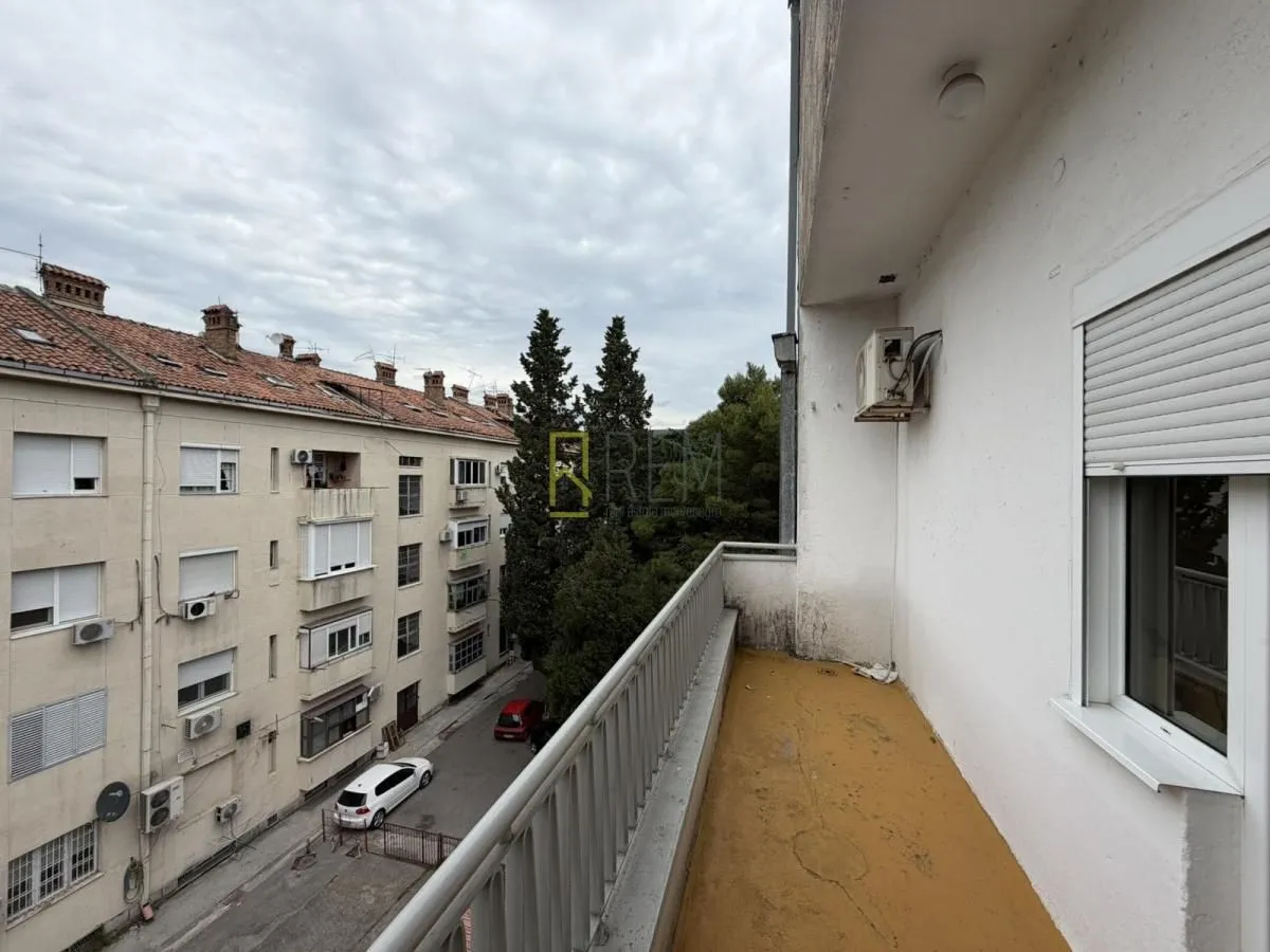 Prodaja, dvosoban stan, 86m², Centar, Podgorica