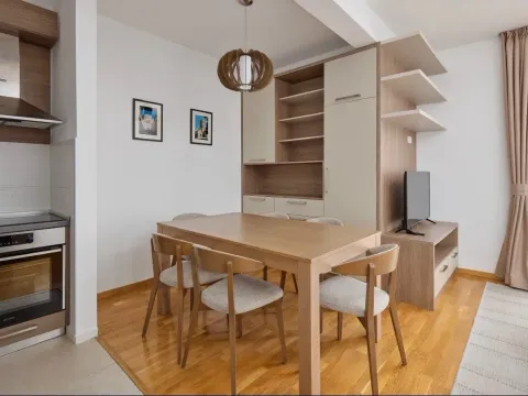 Rent, two bedroom apartment, 64m², Rozino, Budva - image 6