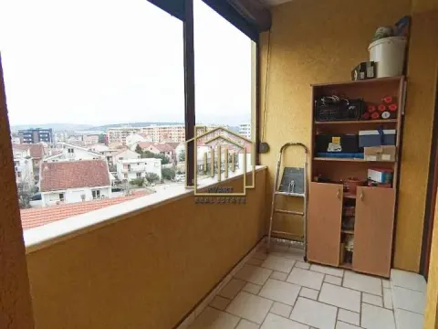 Prodaja, jednosoban stan, 40m², Stari Aerodrom, Podgorica - image 8