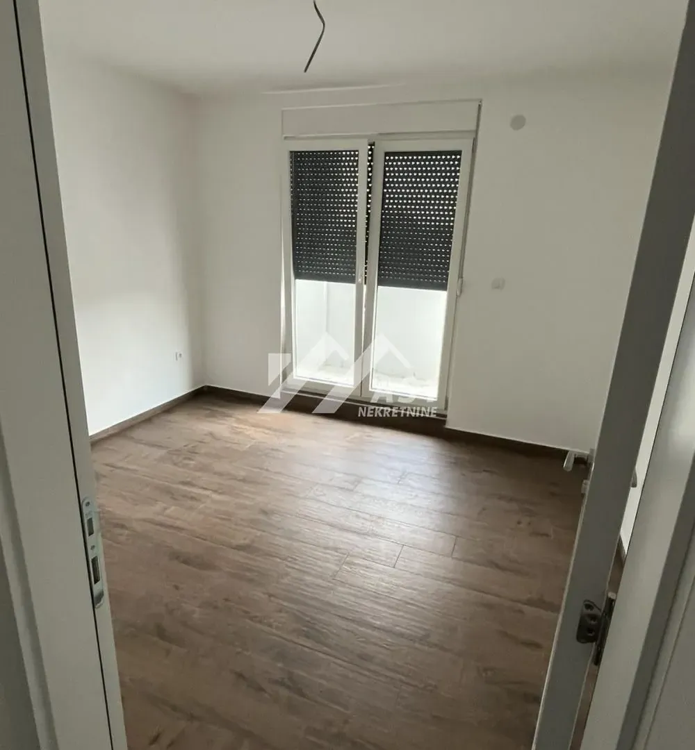 Izdavanje, poslovni prostor, 152m², Veternik, Novi Sad Sve Podlokacije