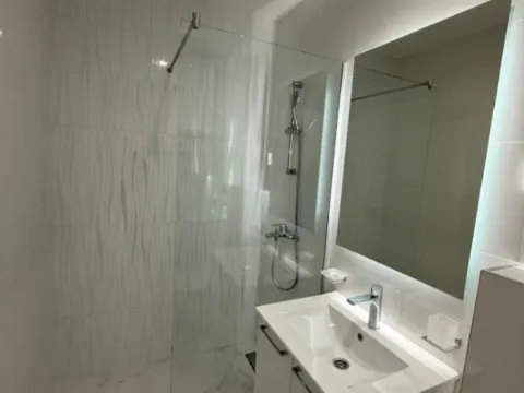 Izdavanje, dvosoban stan, 65m², Stari Aerodrom, Podgorica - image 2