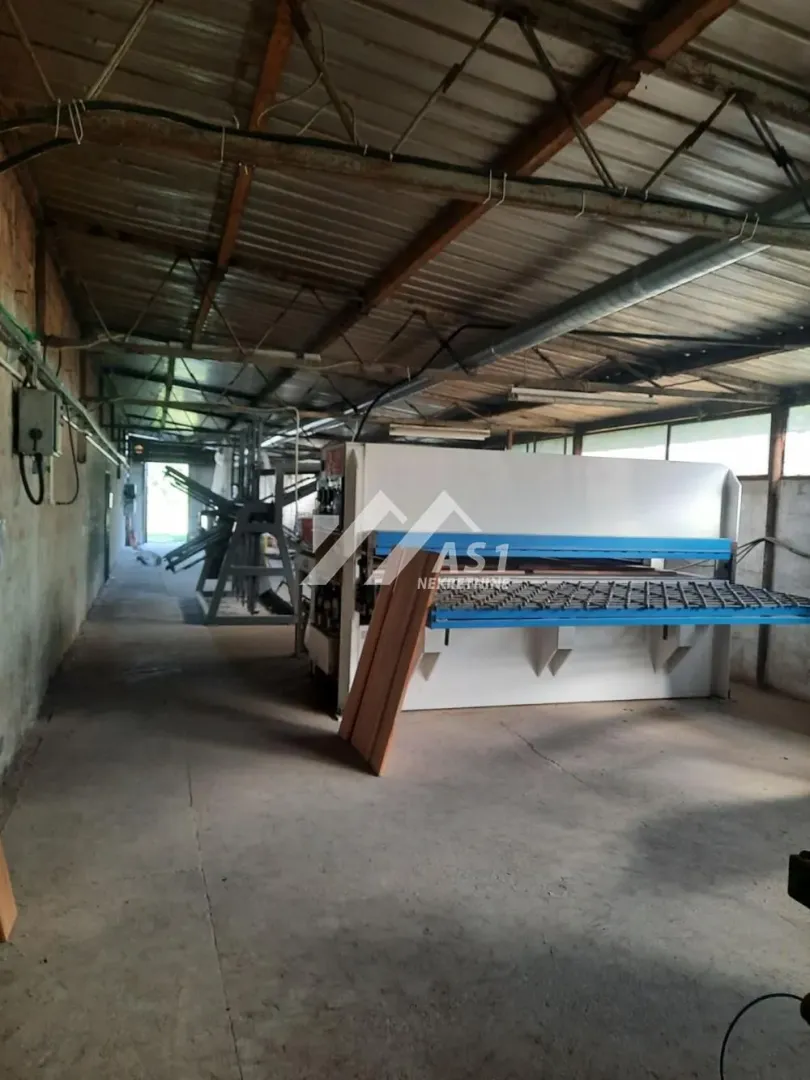 Izdavanje, poslovni prostor, 2600m², Bački Petrovac, Novi Sad