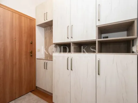 Izdavanje, garsonjera, 30m², Stara Varoš, Podgorica - image 7