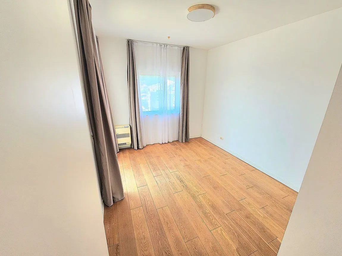 Sale, two bedroom apartment, 104m², Centar, Budva