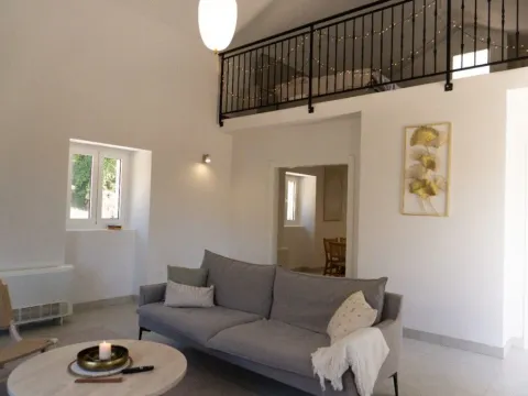 Daily-rent, house, 150m², Šišići, Kotor - image 8