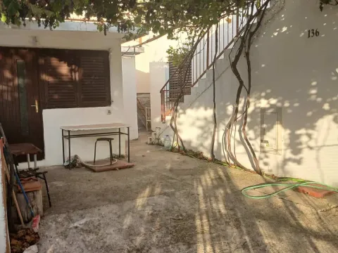 Prodaja, kuća, 140m², Bar, Crna Gora - image 4