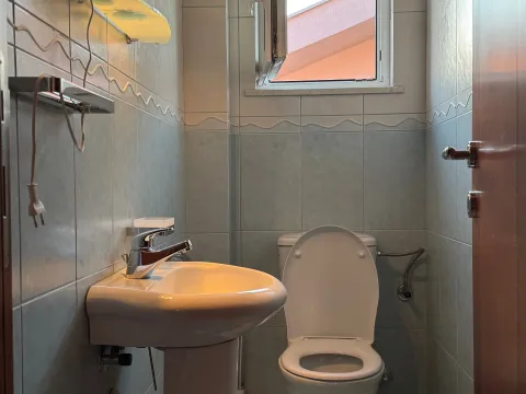 Izdavanje, trosoban stan, 88m², Dajbabe, Podgorica - image 20