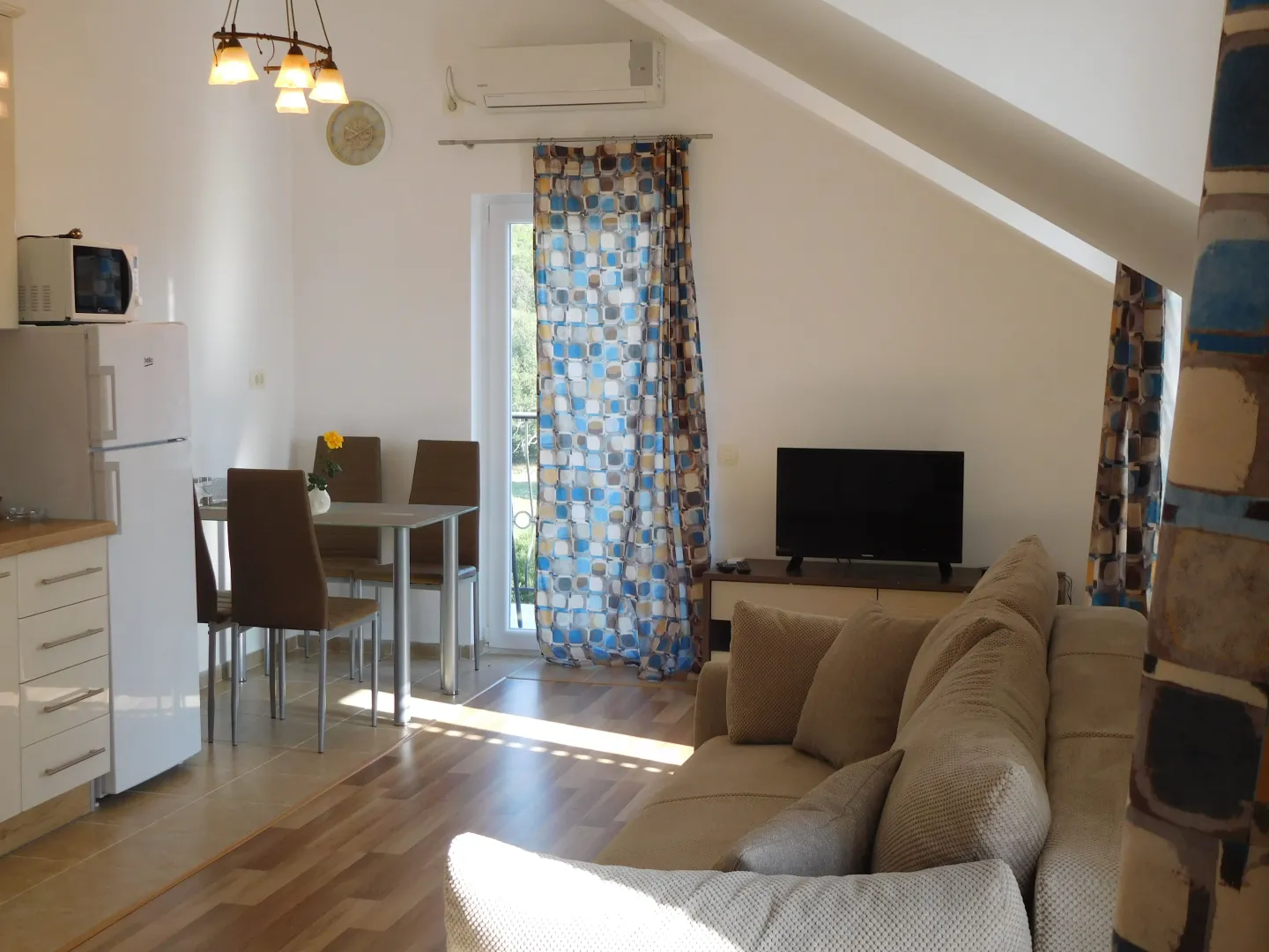 Prodaja, jednosoban stan, 63m², Gošići, Tivat