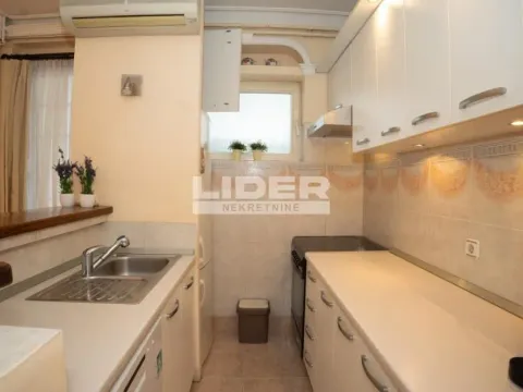 Izdavanje, stan, 150m², Stari Grad, Beograd - image 10