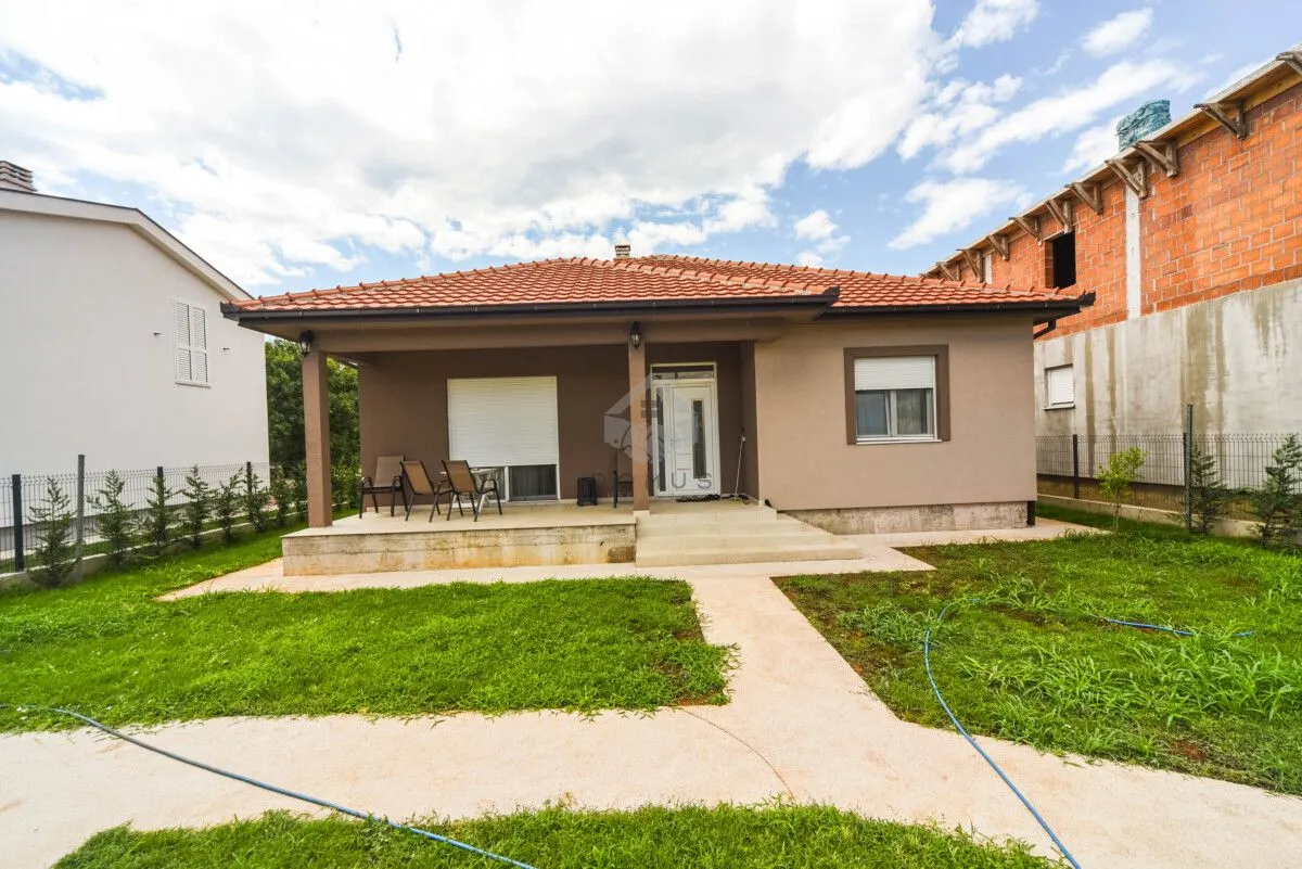 Rent, house, 135m², Murtovina, Podgorica