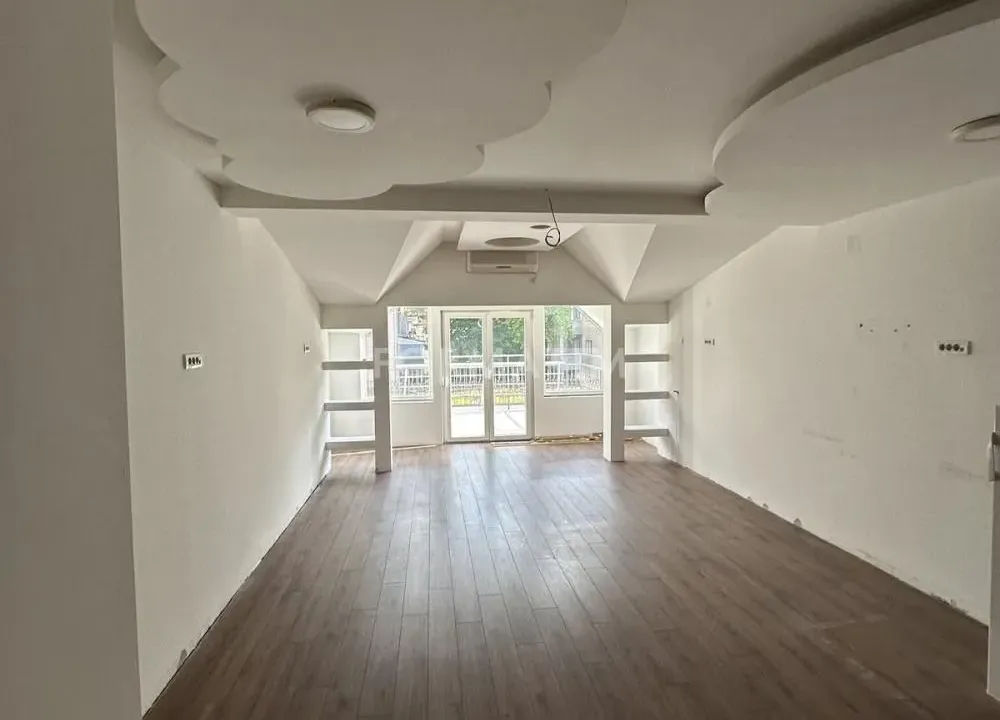 Izdavanje, jednosoban stan, 58m², Karaburma, Palilula Sve Podlokacije