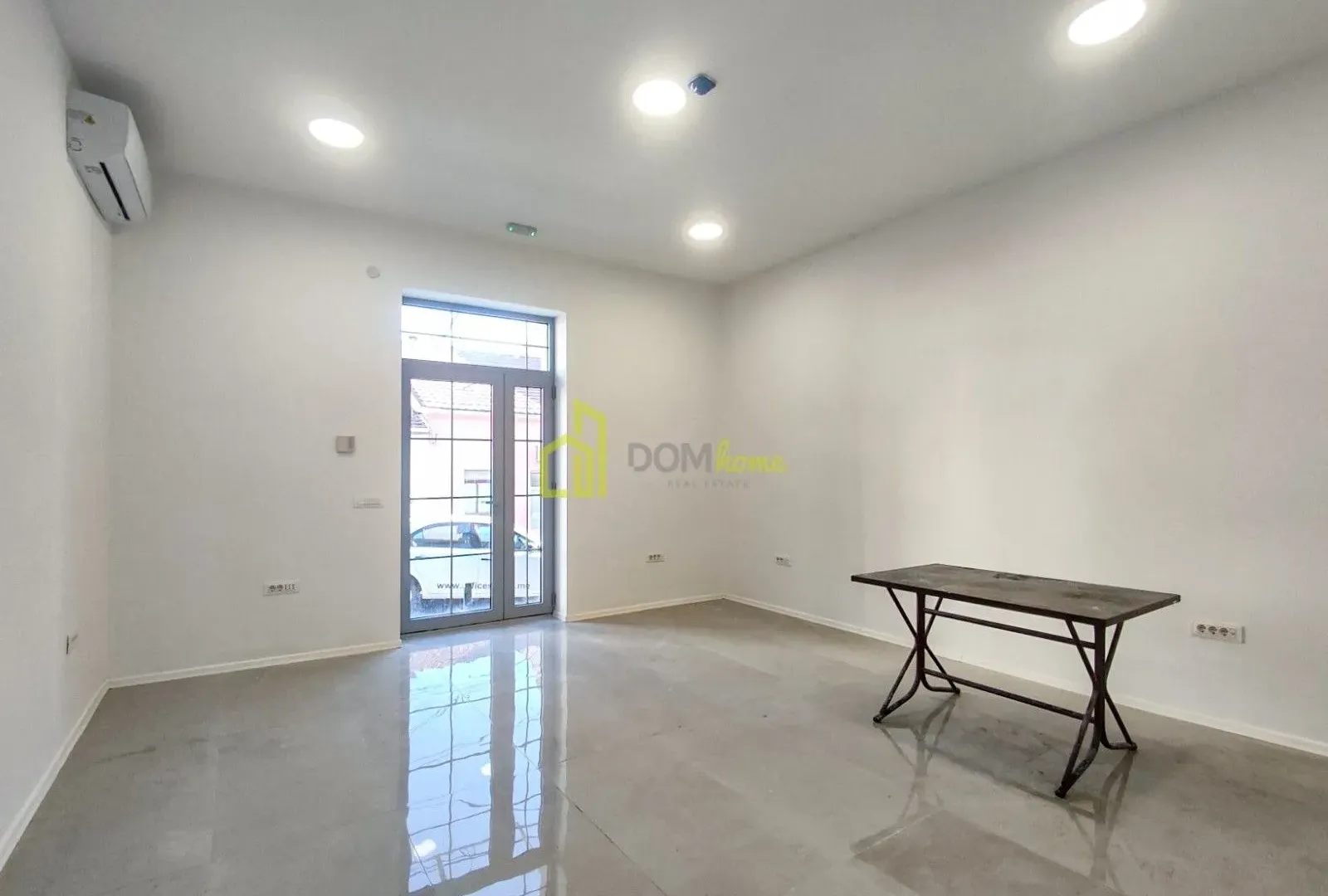 Rent, office space, 55m², Centar, Podgorica