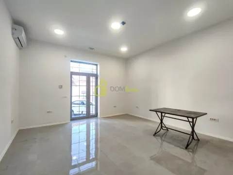 Rent, office space, 55m², Centar, Podgorica - image 9