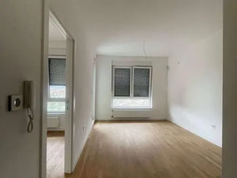 Izdavanje, jednosoban stan, 39m², Novo naselje, Novi Sad - image 2