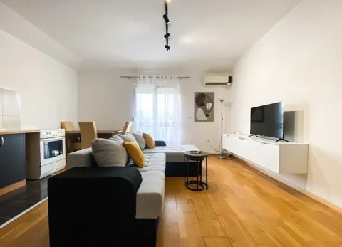 Izdavanje, dvosoban stan, 67m², Zagorič, Podgorica - image 6