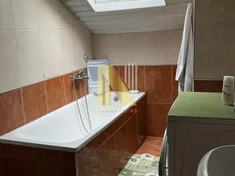 Izdavanje, trosoban stan, 71m², Grbavica, Novi Sad Sve Podlokacije - image 9