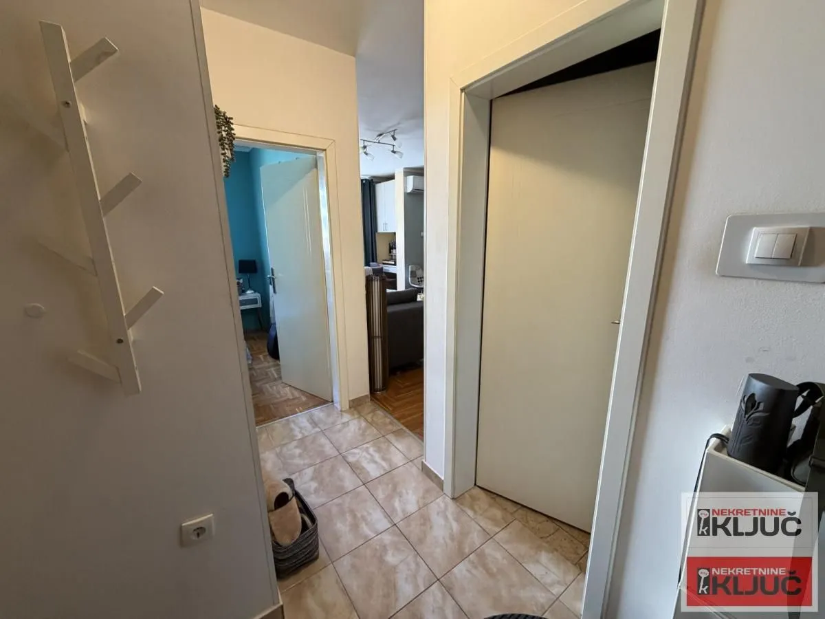 Prodaja, jednosoban stan, 41m², Bulevar patrijarha Pavla, Novi Sad Sve Podlokacije